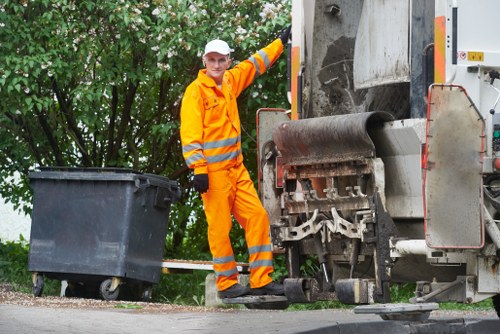 Steps to schedule a rubbish pickup in Walworth